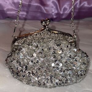 Radish Stars Women Clutch Evening Bag with chain, Like New!